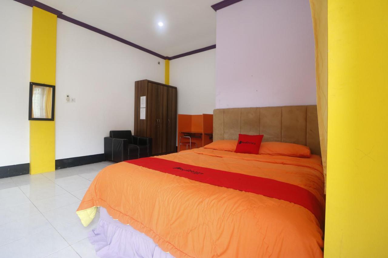 Hotel RedDoorz Syariah near BSCC DOME Balikpapan  Exterior foto